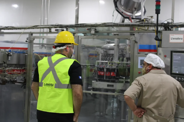 Grupo Embotellador Nayar recibe visita de Vicepresidente Coca Cola LATAM Norte Carlos ricalde