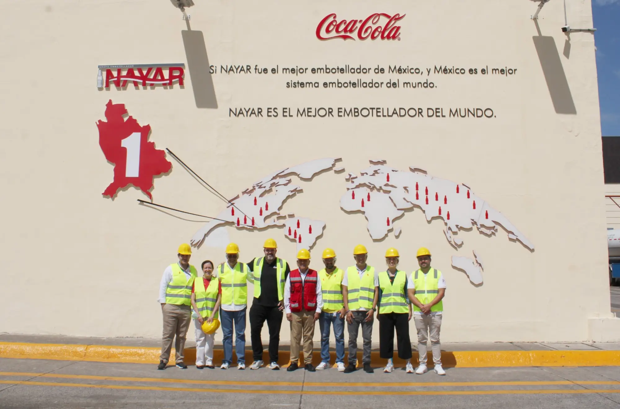 Embotelladora del Nayar recibe visita de Vicepresidente de Coca Cola LATAM Norte