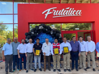 Frutálica reconoce el trabajo de sus colaboradores 2 Frutálica reconoce el trabajo de sus colaboradores