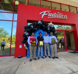 Frutálica reconoce el trabajo de sus colaboradores 4 Frutálica reconoce el trabajo de sus colaboradores