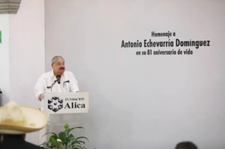 homenaje a Don Antonio Echevarría Domínguez