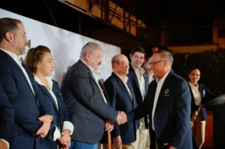 2025-12-10 – Álica reconoce a colaboradores por años de servicio y dedicación (04) Reconocimientos a ejecutivos de Grupo Álica