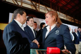 2025-12-10 – Álica reconoce a colaboradores por años de servicio y dedicación (06)