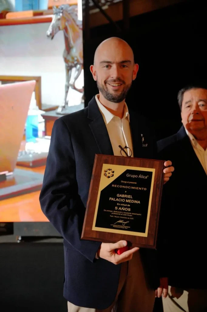 Gabriel Palacios Medina, gerente de Nukari y Santa Martha Bungalows
