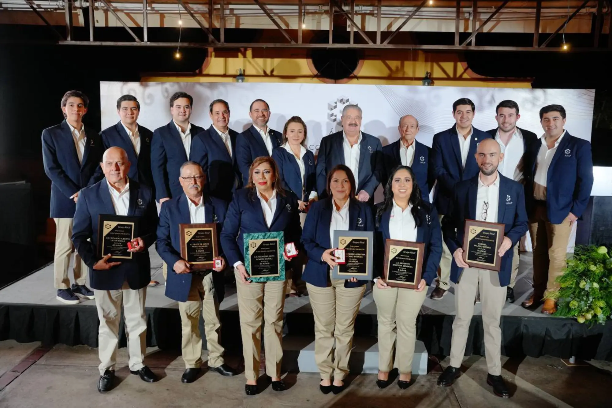 Álica Honors Employees for Years of Service and Dedication