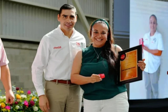 Grupo Álica reconoce lealtad de 78 colaboradores a través de Grupo Embotellador Nayar en Bahía de Banderas (07) grupo alica reconoce lealtad colaboradores