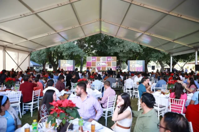 grupo embotellador nayar entrega reconocimientos